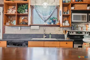 336 Whippoorwill Dr, Canyon Lake, TX 78133 - Photo 17