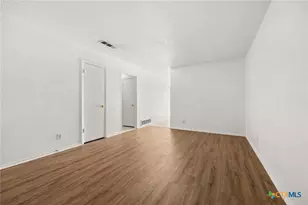 1901 Cedarhill Dr, Killeen, TX 76543 - Photo 5