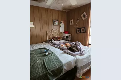 2518 Thompson Street, Victoria, TX 77901 - Photo 9