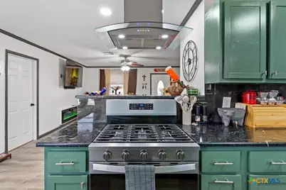 301 Liberty Street, Gatesville, TX 76528 - Photo 7