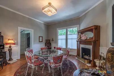 114 N College Street, Gonzales, TX 78629 - Photo 3