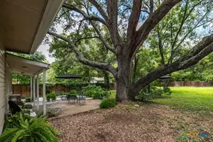 114 N College St, Gonzales, TX 78629 - Photo 35