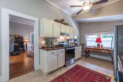 114 N College Street, Gonzales, TX 78629 - Photo 9