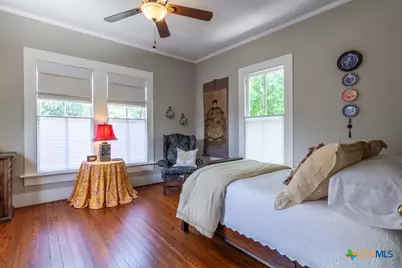 114 N College Street, Gonzales, TX 78629 - Photo 25