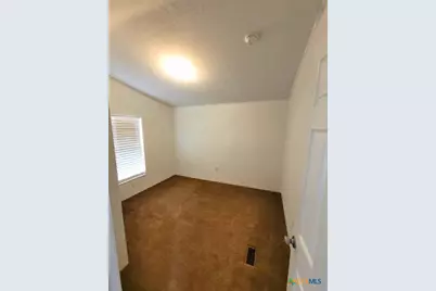 2072 County Road 421, Stockdale, TX 78160 - Photo 11