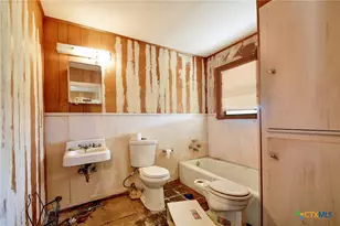 1017 US Hwy 87, Smiley, TX 78159 - Photo 21