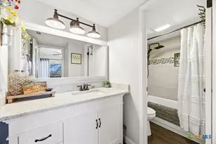 1135 Parkview Dr, Canyon Lake, TX 78133 - Photo 23