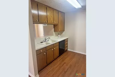 414 Mariner Drive, Victoria, TX 77901 - Photo 5