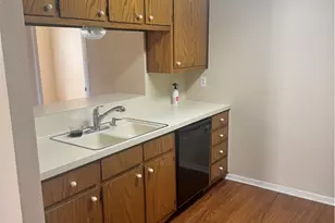 414 Mariner Dr, Victoria, TX 77901 - Photo 5