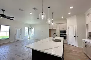 914 Alice Cir, Temple, TX 76502 - Photo 5