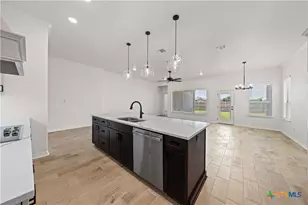 914 Alice Cir, Temple, TX 76502 - Photo 9