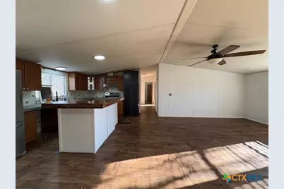 590 Lee Street, Victoria, TX 77905 - Photo 13