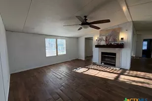 590 Lee St, Victoria, TX 77905 - Photo 7