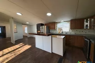 590 Lee St, Victoria, TX 77905 - Photo 11