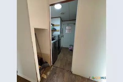 590 Lee Street, Victoria, TX 77905 - Photo 15