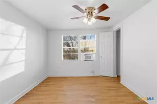 212 Salinas Rd, San Marcos, TX 78666 - Photo 9