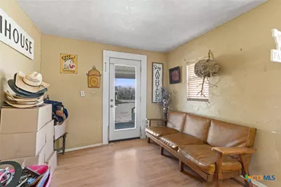 173 County Road 458A, Thorndale, TX 76577 - Photo 23