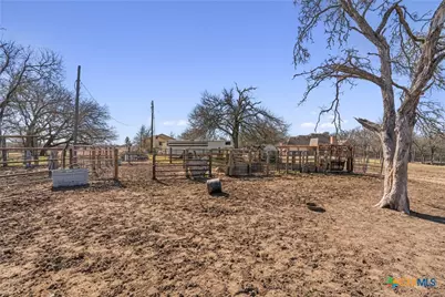 173 County Road 458A, Thorndale, TX 76577 - Photo 39