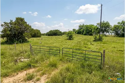 562 County Road 154, Georgetown, TX 78626 - Photo 13