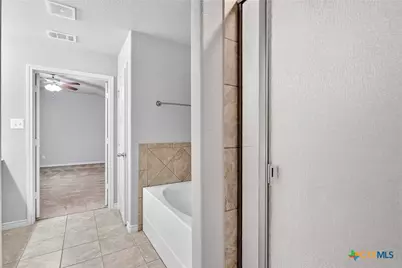 7002 Spirit Of The West Drive, Killeen, TX 76549 - Photo 11