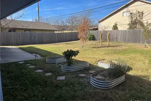 8408 Maine Dr, Austin, TX 78758 - Photo 17