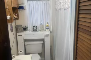 708 W Ave C, Lampasas, TX 76550 - Photo 5