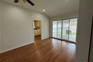 397 W Edgewater Terrace, New Braunfels, TX 78130 - Photo 7