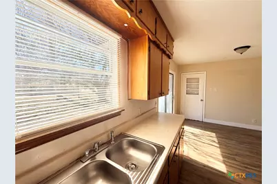 910 Leonhard Street, Copperas Cove, TX 76522 - Photo 11