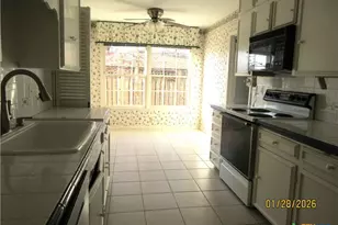 906 Illinois Ave, Killeen, TX 76541 - Photo 13