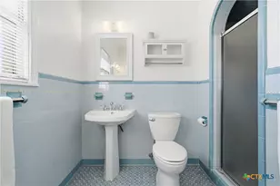 606 College St, Gatesville, TX 76528 - Photo 25