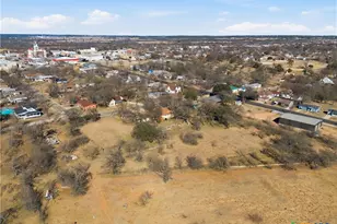 606 College St, Gatesville, TX 76528 - Photo 37