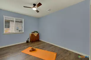 2210 Meadow View Dr, San Marcos, TX 78666 - Photo 21