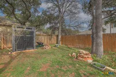 2210 Meadow View Drive, San Marcos, TX 78666 - Photo 29