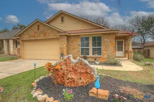 2210 Meadow View Dr, San Marcos, TX 78666 - Photo 3