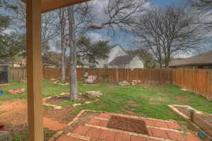 2210 Meadow View Dr, San Marcos, TX 78666 - Photo 25