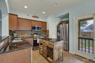 2210 Meadow View Dr, San Marcos, TX 78666 - Photo 13