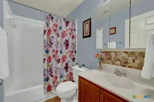 2210 Meadow View Dr, San Marcos, TX 78666 - Photo 23