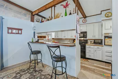 1604 Gardien Street, Gonzales, TX 78629 - Photo 9