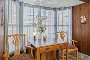 1604 Gardien St, Gonzales, TX 78629 - Photo 5