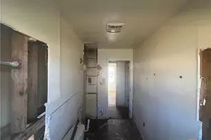 1701 E Walnut Ave, Victoria, TX 77901 - Photo 9