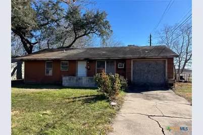 1701 E Walnut Avenue, Victoria, TX 77901 - Photo 1