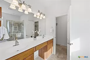 12406 Ashley Pl, San Antonio, TX 78247 - Photo 17