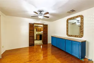 209 Coventry Ln, Seguin, TX 78155 - Photo 5