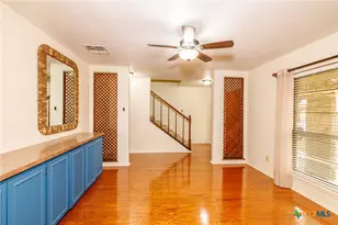 209 Coventry Ln, Seguin, TX 78155 - Photo 7