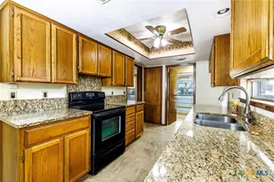 209 Coventry Ln, Seguin, TX 78155 - Photo 11