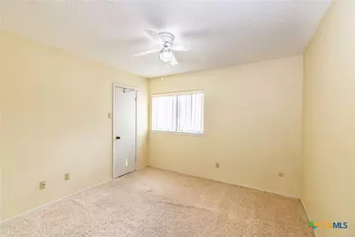 209 Coventry Lane, Seguin, TX 78155 - Photo 33