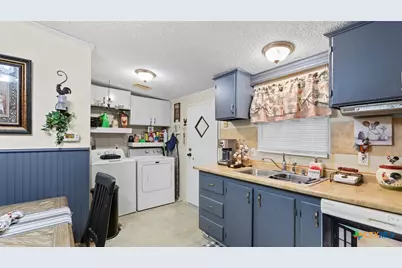 1656 NW Pecan Drive, Mcqueeney, TX 78123 - Photo 5