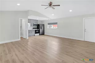 5037 N State Hwy 123, Seguin, TX 78155 - Photo 33