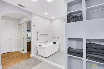 5037 N State Highway 123, Seguin, TX 78155 - Photo 19