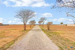 5037 N State Hwy 123, Seguin, TX 78155 - Photo 29